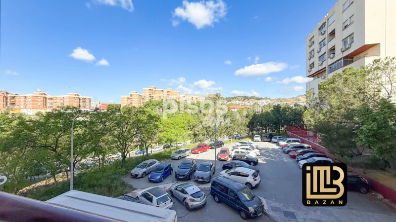 Piso en venta en Camino de los Castillejos, Nueva Málaga-Miraflores (Distrito Bailén-Miraflores. Málaga Capital) de 350.000 €