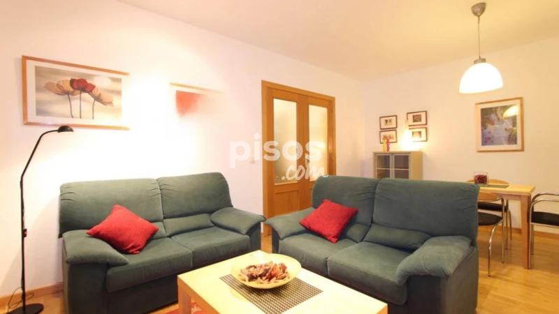 Apartamento en alquiler en Calle de la Batalla del Salado, cerca de Calle de Vizcaya