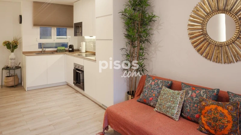 Apartamento en alquiler en Calle de Santa Engracia, cerca de Calle del Españoleto
