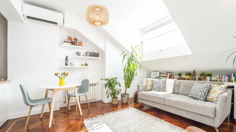 Ático en alquiler en Calle de San Germán, cerca de Calle del Poeta Joan Maragall