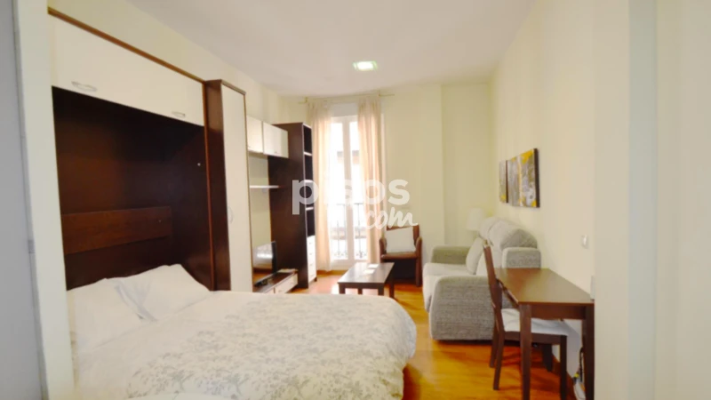 Apartamento en alquiler en Calle de los Jardines, 16