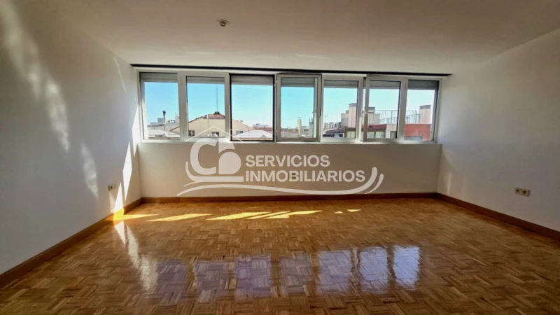 Piso en alquiler en Calle de Magallanes