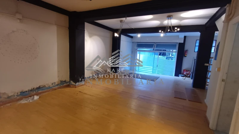 Local comercial en venta en Pasadizo de Pernas, 17