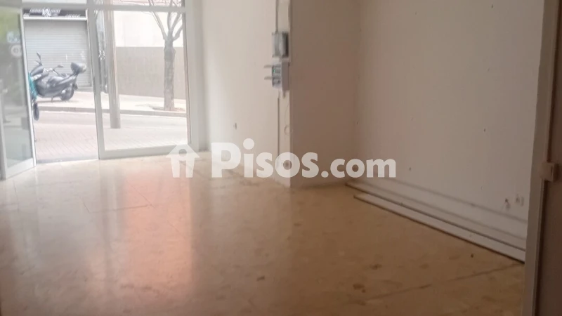 Local comercial en venta en Carrer de Viladrosa - Vista 3