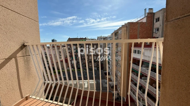 Piso en alquiler en Carrer de Rocafort, cerca de Carrer de Còrsega