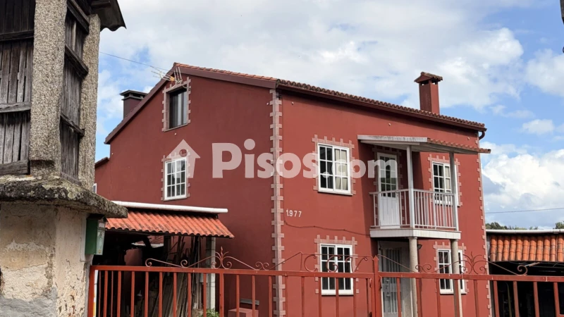 Casa – Os Tilos, Montouto
