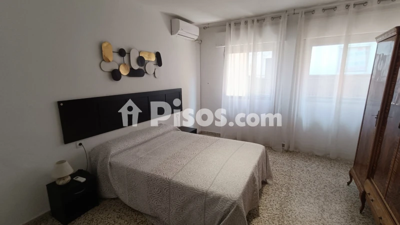 Fotografía del inmueble reportado: 900 €/mes — Granada, Granada
