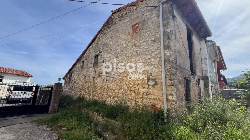 Casa pareada en venta en Barrio de Liáño-San Juan, Liaño (Villaescusa) de 66.000 €