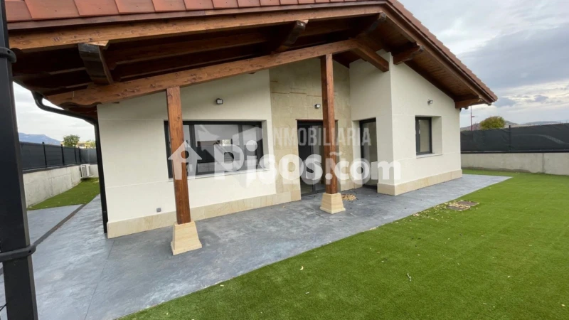 Chalet unifamiliar en venta en Calle María Zambrano, 10 - Vista 3