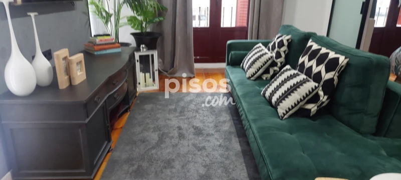 Piso en alquiler en Calle de Valverde