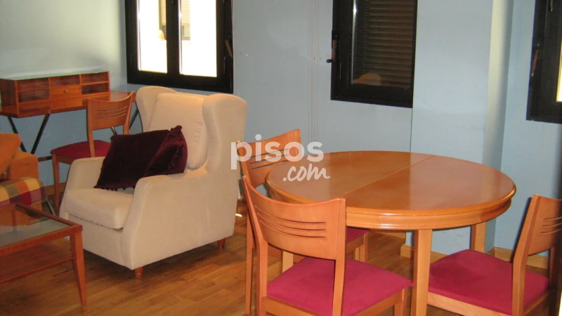 Apartamento en alquiler en Calle Raimundo Fernández Villaverde, cerca de Calle del Aviador Zorita