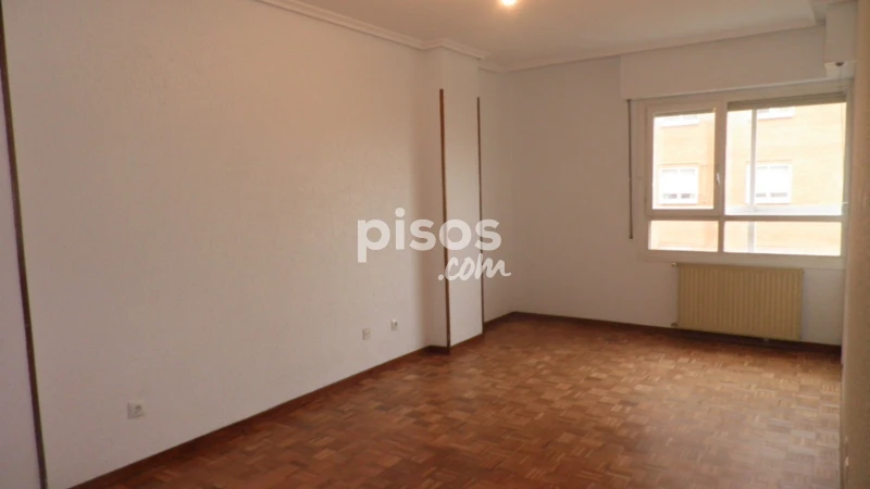 Flat for sale in Calle de Francisco Longa, Lakua-Gobierno Vasco (Vitoria - Gasteiz) of 205.000 €