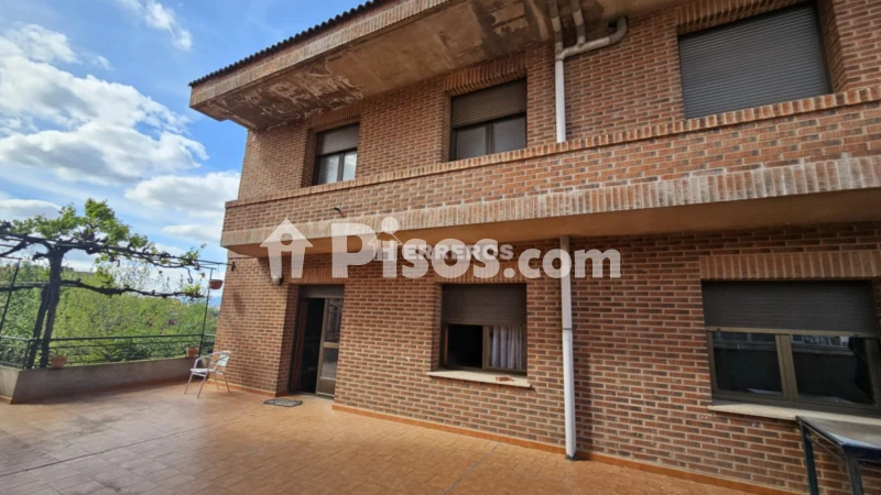 Casa adosada en venta en Calle Miguel de Cervantes - Vista 3