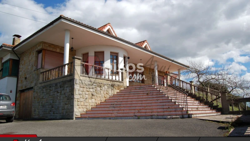Casa en venta en Siero - Zona Rural, La Carrera-Valdesoto (Siero) de 425.000 €