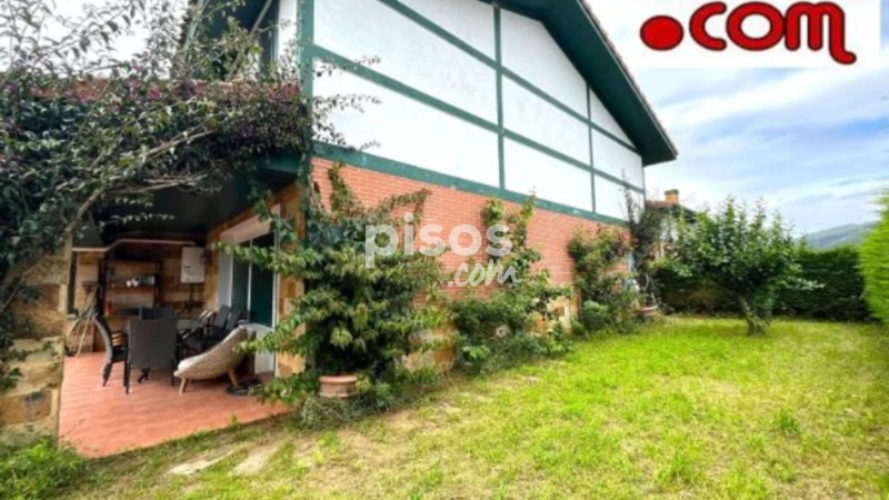 Chalet adosado en venta en Calle Samano, Sámano (Castro Urdiales) de 405.000 €