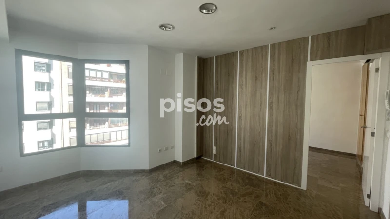 Apartamento en alquiler en Avinguda del Cardenal Benlloch, 20, cerca de Calle de Artes y Oficios