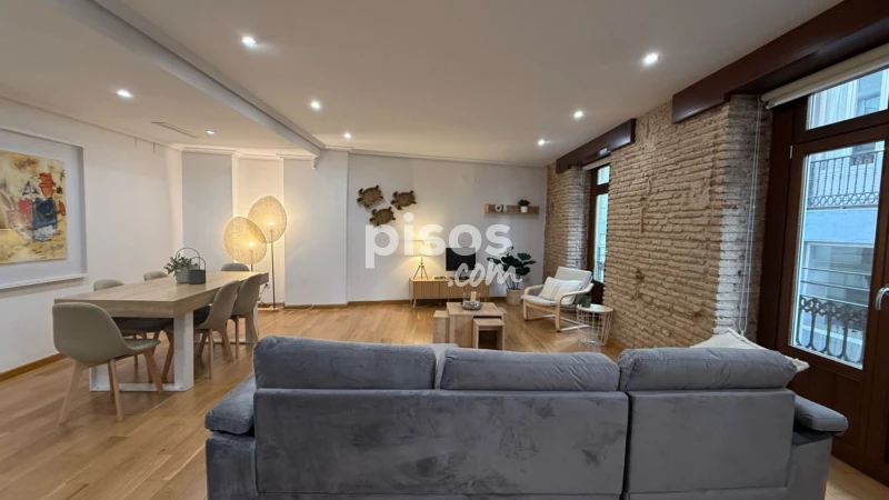 Piso en alquiler en Carrer de la Llanterna