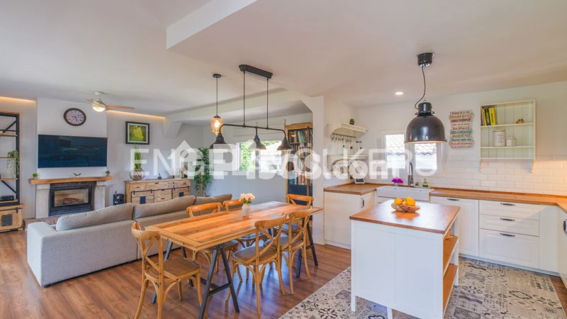 Casa – el Campello, el Vincle, Urbanització L'Almadrava