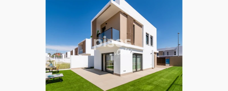 Casa en venta en Calle de la Salud, Bellavista (Distrito Bellavista-La Palmera. Sevilla Capital) de 433.400 €