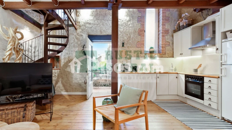 Fotografía del inmueble reportado: 800 €/mes — Girona, Girona