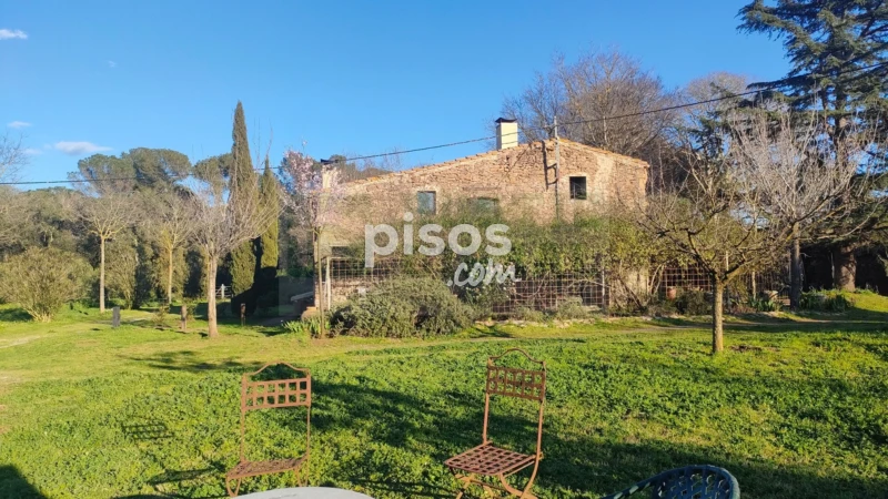 Casa rústica en alquiler en Baix Empordà, Santa Susanna de Peralta (Forallac) de 1.800 €<span>/mes</span>