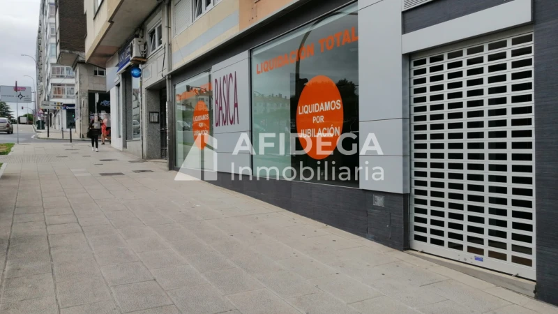 Local comercial en venta en Avenida de Romero Donallo
