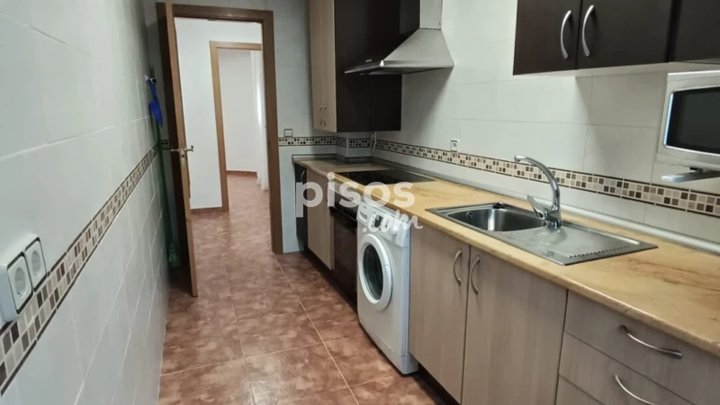 Piso en alquiler en Calle de San José, Zona de la Estación-Cruz Roja (Illescas) de 700 €<span>/mes</span>