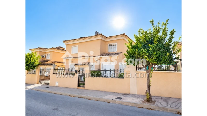 Casa – San Fulgencio, Urbanización La Marina-El Oasis