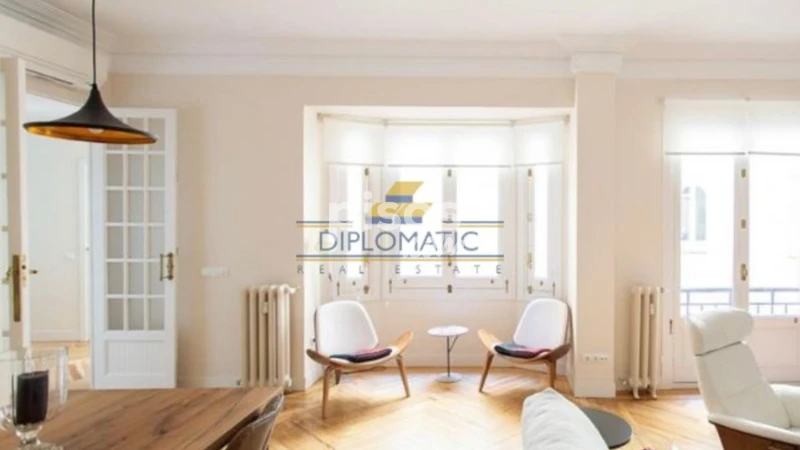 Piso en alquiler en Calle del Conde de Aranda