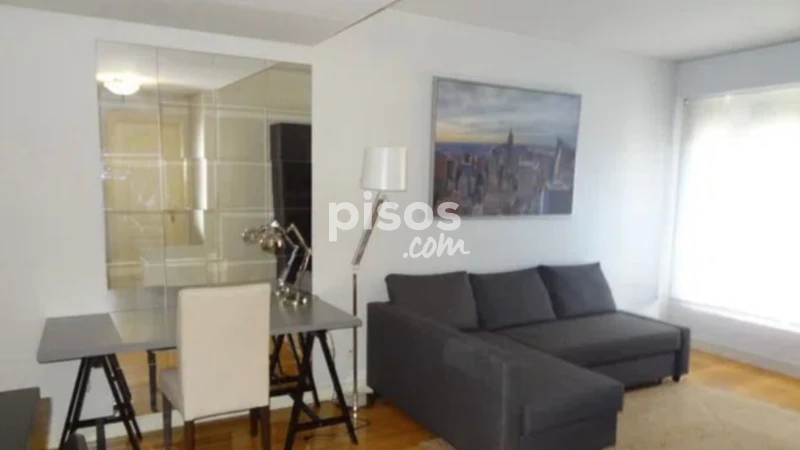 Piso en alquiler en Calle de Antonio Pérez