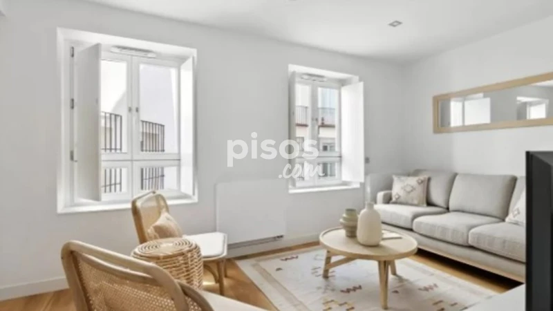 Piso en alquiler en Calle Corredera Baja de San Pablo