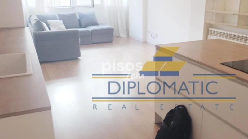 Piso en alquiler en Calle de Fuente del Saz