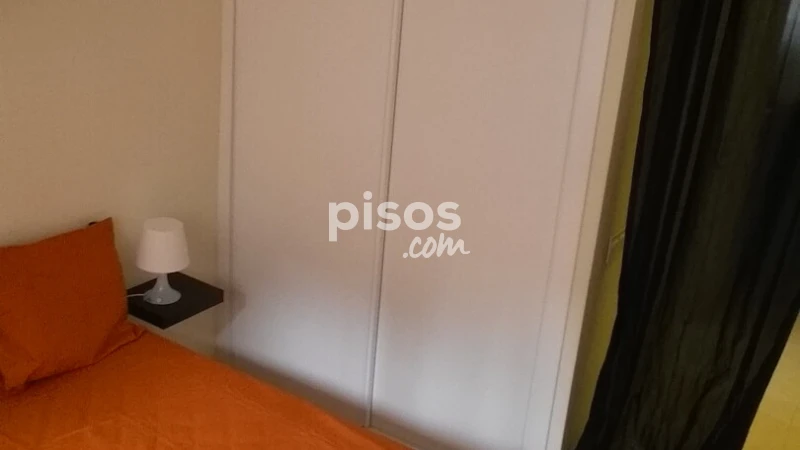 Piso en alquiler en Calle de José María de Pereda, cerca de Calle de los Collados