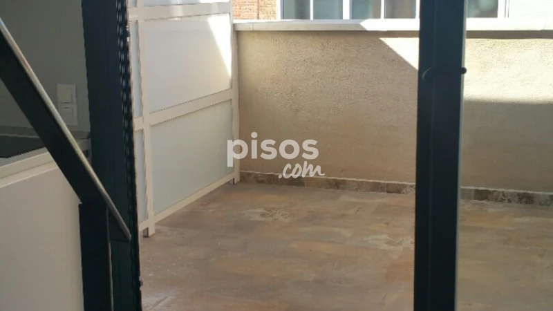 Ático en alquiler en Calle de la Virgen de Lluc, cerca de Calle de Sámbara