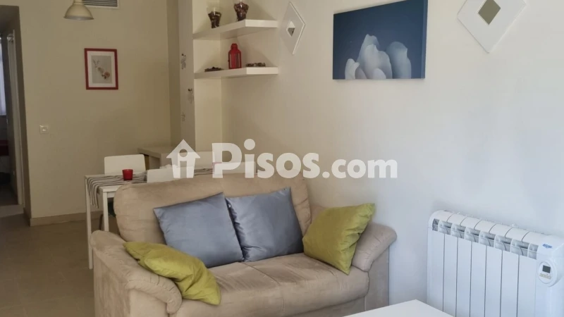 Piso en alquiler en Calle de José María de Pereda, cerca de Calle de los Collados