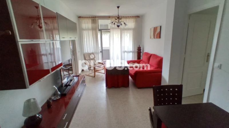 Piso en alquiler en Calle Mastin, Centro-Doña Mercedes (Distrito Zona Centro. Dos Hermanas) de 670 €<span>/mes</span>