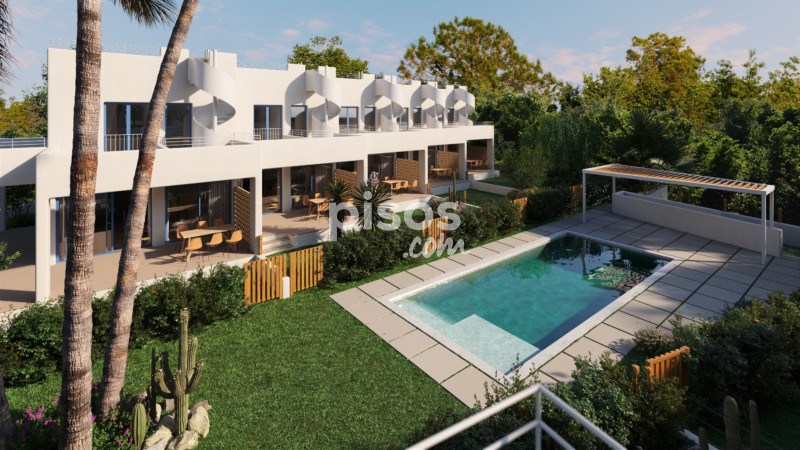 Casa adosada en venta en Carrer de Portugal, Platja d'Alcúdia-Port d'Alcúdia (Alcúdia) de 475.000 €