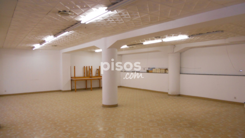 Commercial premises for sale in Barri Antic, Barri Antic (Manresa) of 164.900 €