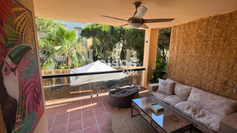 Apartamento en venta en Calle Océano, 35, Elviria (Distrito Las Chapas. Marbella) de 595.000 €