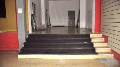 Local comercial en alquiler en Plaza de León, Centro (Palencia Capital) de 3.000 €<span>/mes</span>