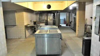 Local comercial en venta en Avenida de la Antigua Florida, número sn, Centro (Palencia Capital) de 200.000 €