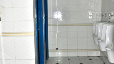 Local comercial en venta en Paseo de los Frailes, Campo de la Juventud-Santiago (Palencia Capital) de 300.000 €