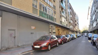 Local comercial en venta en Paseo de los Frailes, Campo de la Juventud-Santiago (Palencia Capital) de 300.000 €