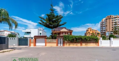 Casa unifamiliar en venta en Urbanización de Roquetas-Las Marinas, Urbanización de Roquetas-Las Marinas (Roquetas de Mar) de 849.900 €