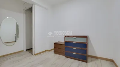 Piso en venta en Roquetes, Roquetes (Distrito Nou Barris. Barcelona Capital) de 130.000 €