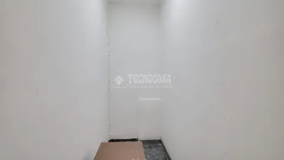 Piso en venta en Roquetes, Roquetes (Distrito Nou Barris. Barcelona Capital) de 130.000 €