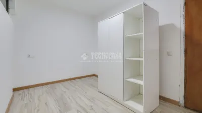 Piso en venta en Roquetes, Roquetes (Distrito Nou Barris. Barcelona Capital) de 130.000 €