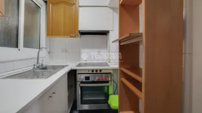 Piso en venta en Roquetes, Roquetes (Distrito Nou Barris. Barcelona Capital) de 130.000 €
