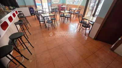 Local comercial en alquiler en Calle Sta. Lucía - Vista 4
