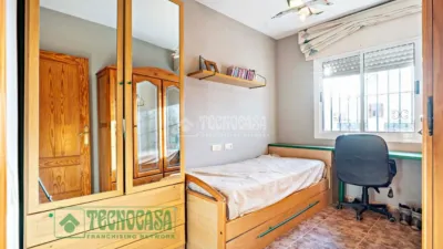 Casa unifamiliar en venta en Centro, Centro (Distrito Núcleo Urbano. Roquetas de Mar) de 199.900 €